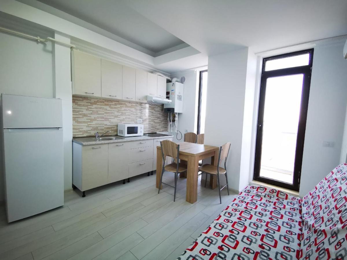 Paradis Apartments - By The Lake Mamaia Extérieur photo