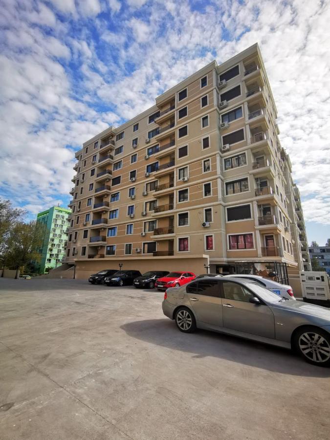 Paradis Apartments - By The Lake Mamaia Extérieur photo