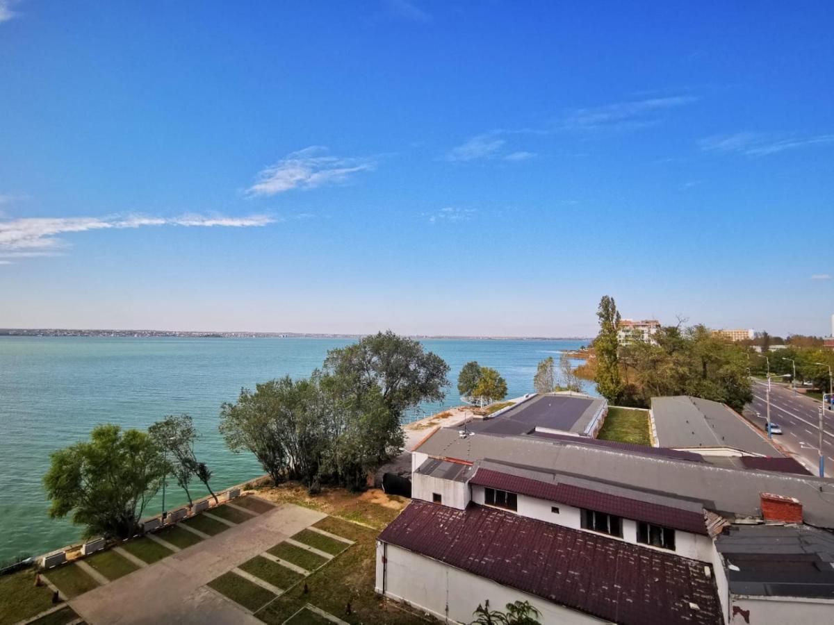 Paradis Apartments - By The Lake Mamaia Extérieur photo