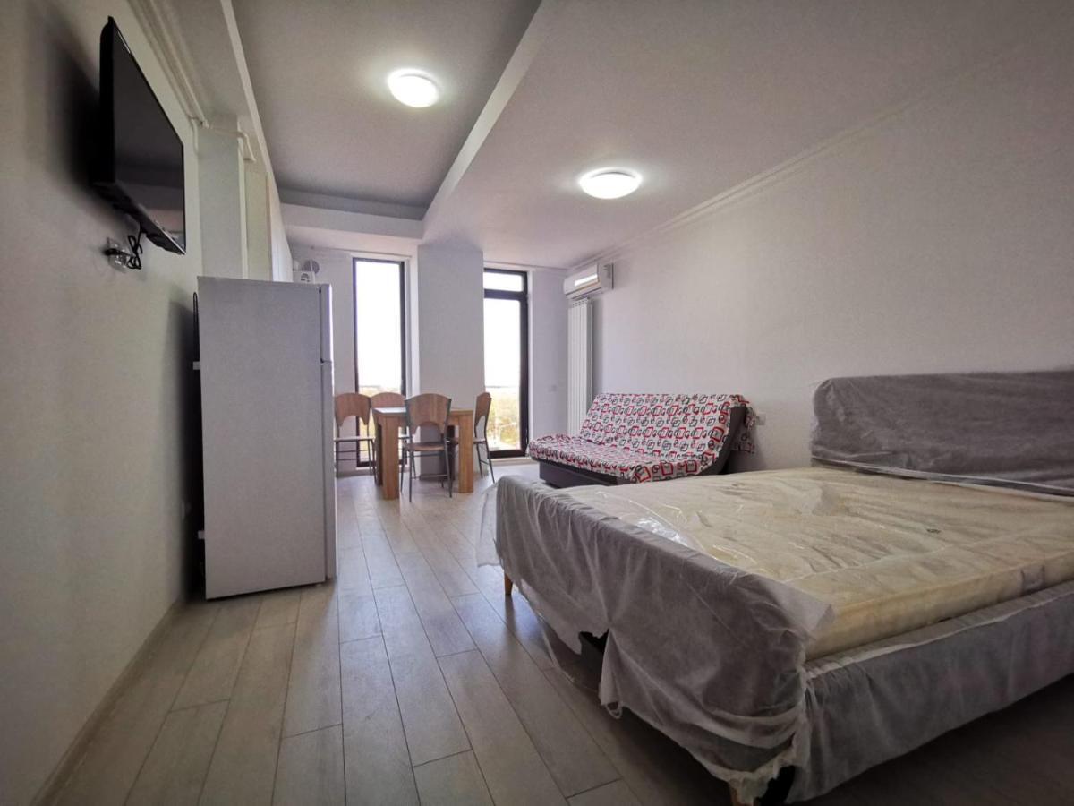 Paradis Apartments - By The Lake Mamaia Extérieur photo